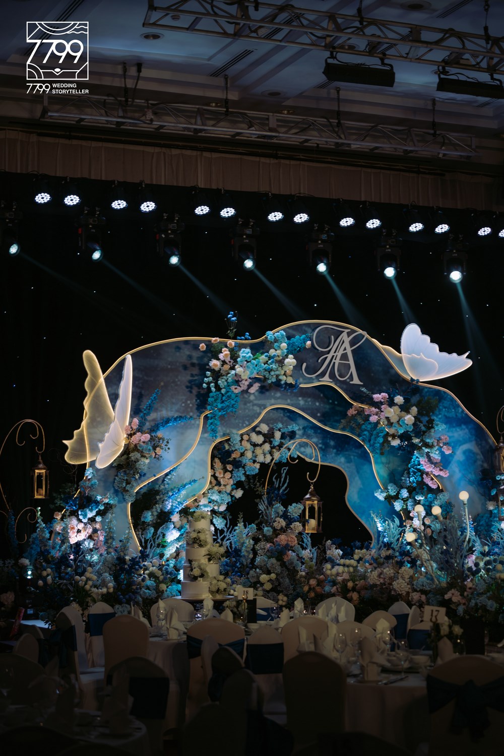Trang trí đám cưới hội trường Sheraton Hanoi Hotel - Concept Midnight Blue