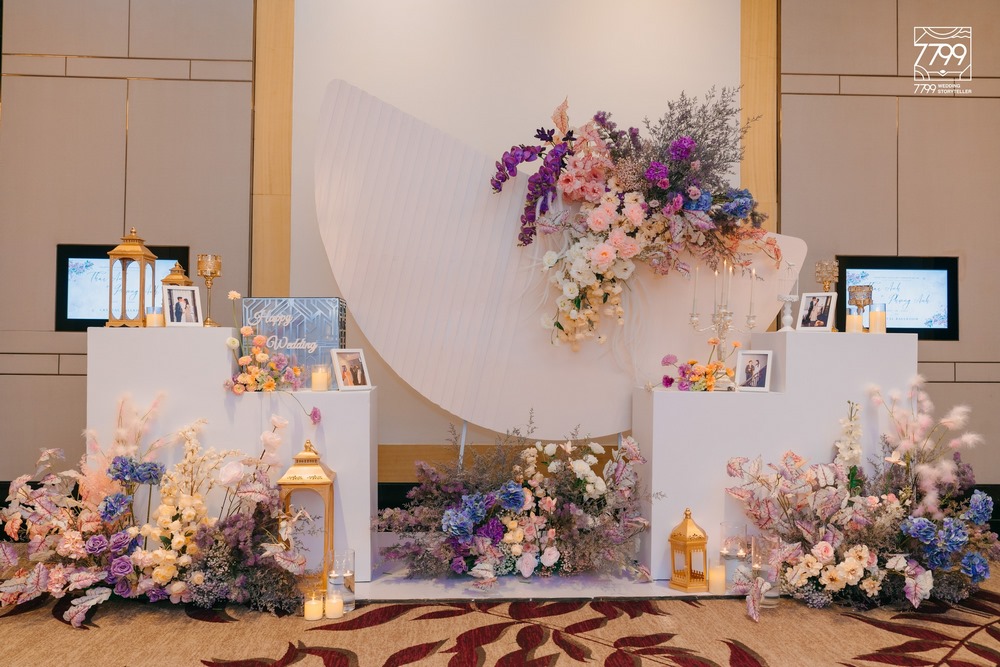 Bàn Gallery cưới Lotte Hotel Hanoi Concept Ineffable Style