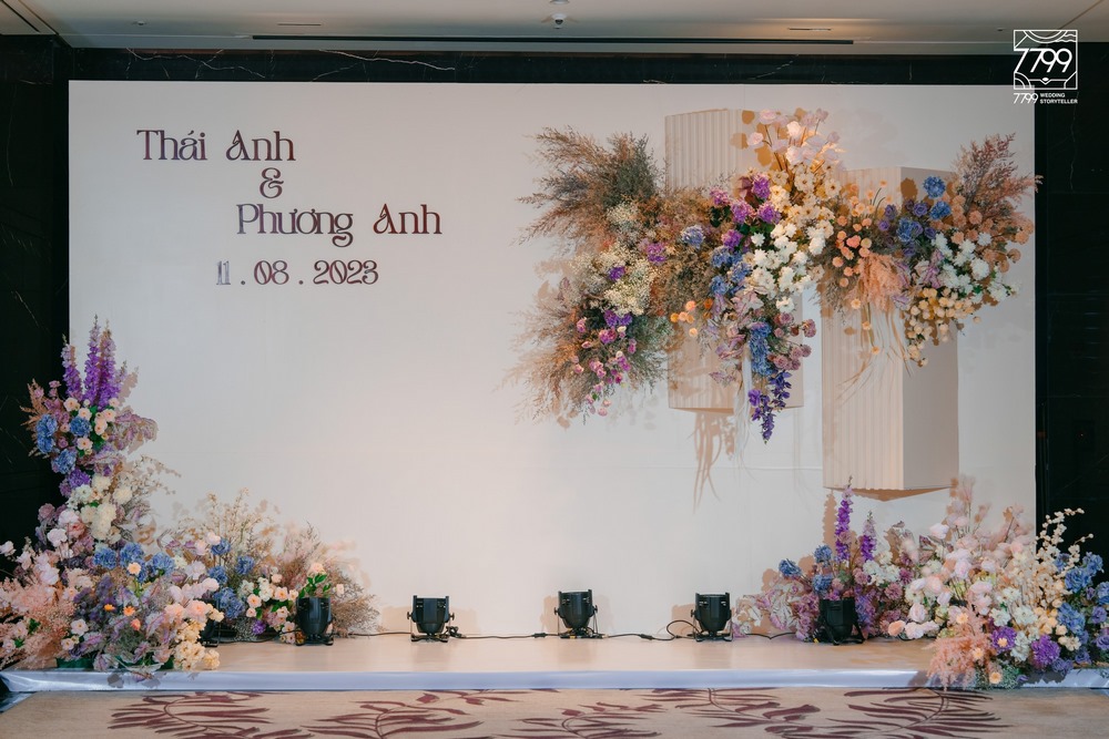 Photobooth cưới Lotte Hotel Hanoi Concept Ineffable Style