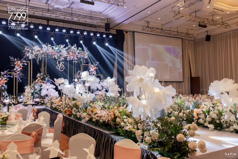 Wedding Concept đám cưới mùa hè "rực rỡ" tại Sheraton Hanoi Hotel