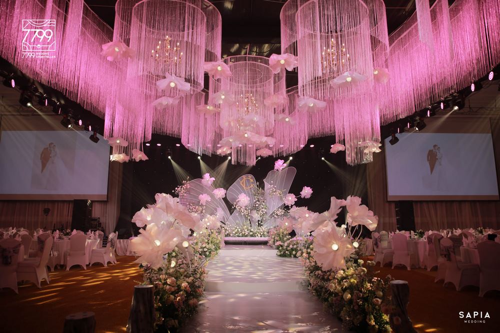Không gian tiệc cưới tại Sheraton Hanoi Hotel do 7799 Wedding Storyteller thực hiện năm 2022