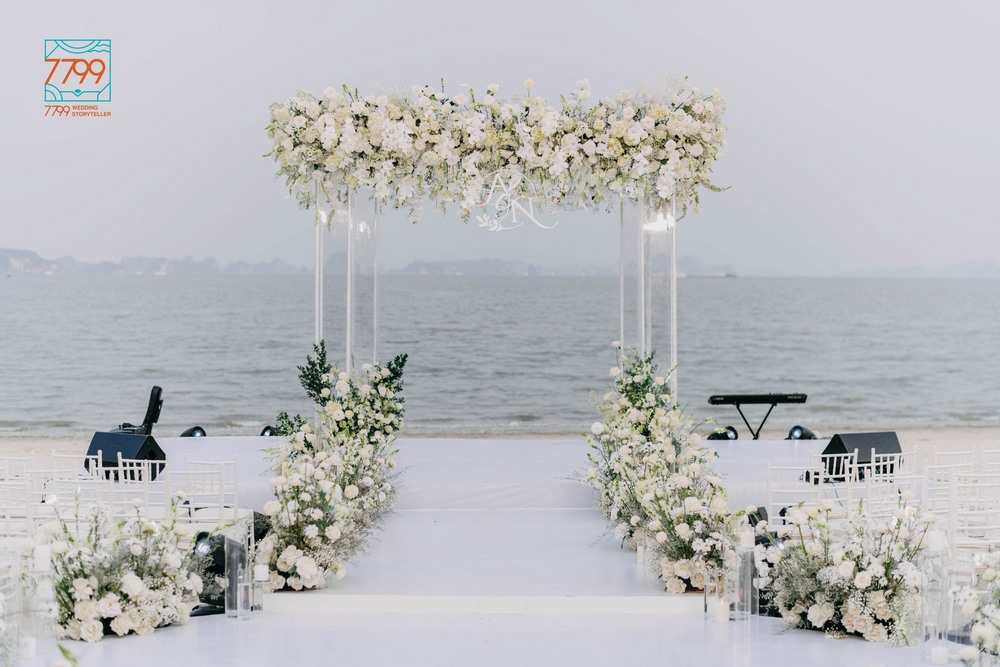  Cổng hoa cưới - Đám Cưới Trên Biển Tại Vinpearl Hạ Long