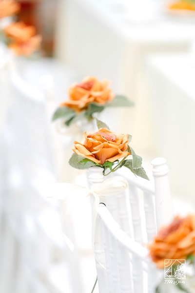 Ứng dụng phối màu hoa trong trang trí đám cưới tư gia