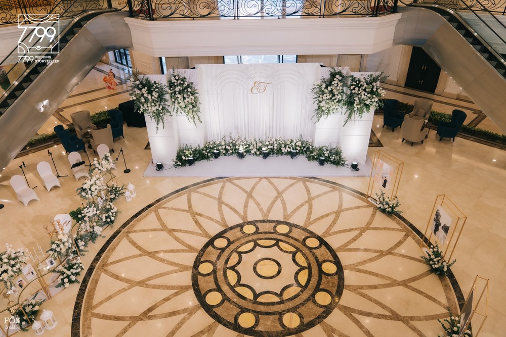 Trang trí đám cưới không gian phòng tiệc Công Chúa tại Almaz Center