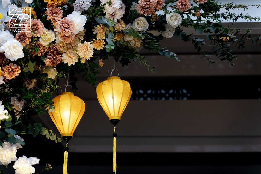 Trang trí cưới Sheraton Hanoi Hotel với tone cam vàng