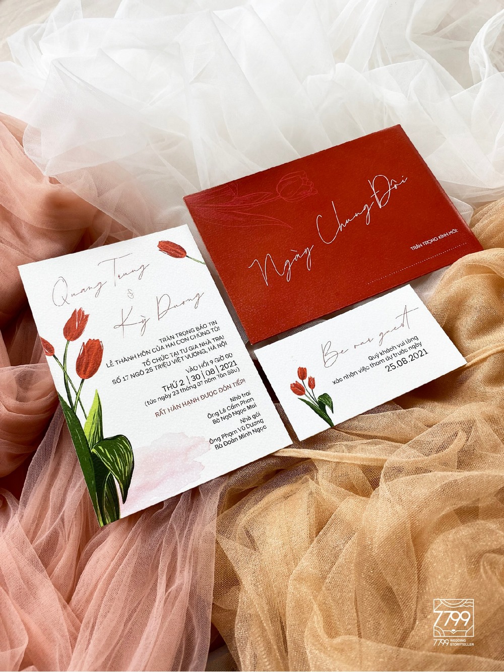 Nét hiện đại trong thiệp cưới đơn Hoa Tulip 