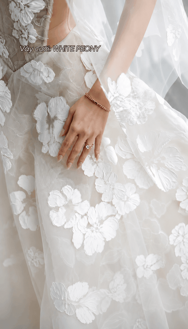 Váy cưới cũng được nghiên cứu cùng concept
