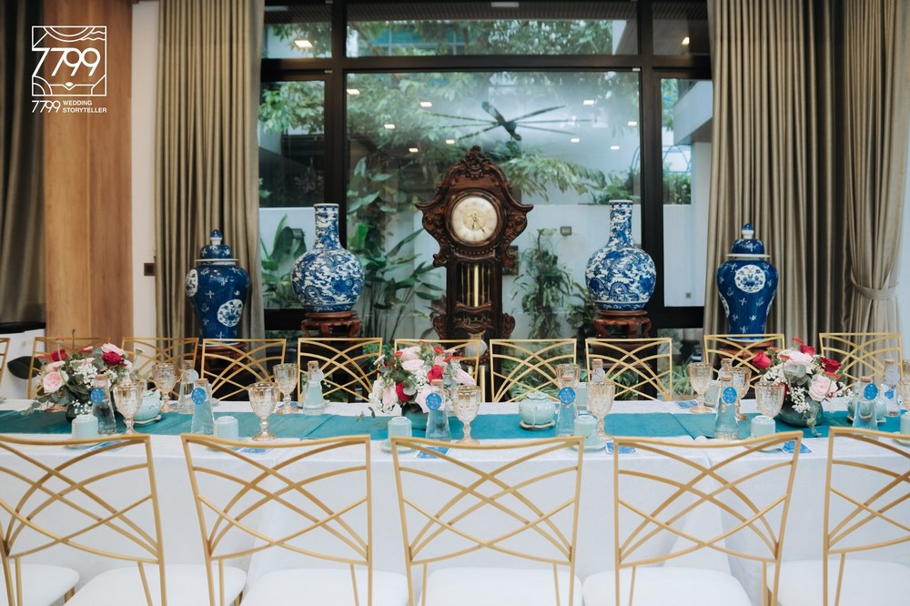 Phụ kiện cưới "men sứ xanh lam" - Trang trí gia tiên Đà Nẵng