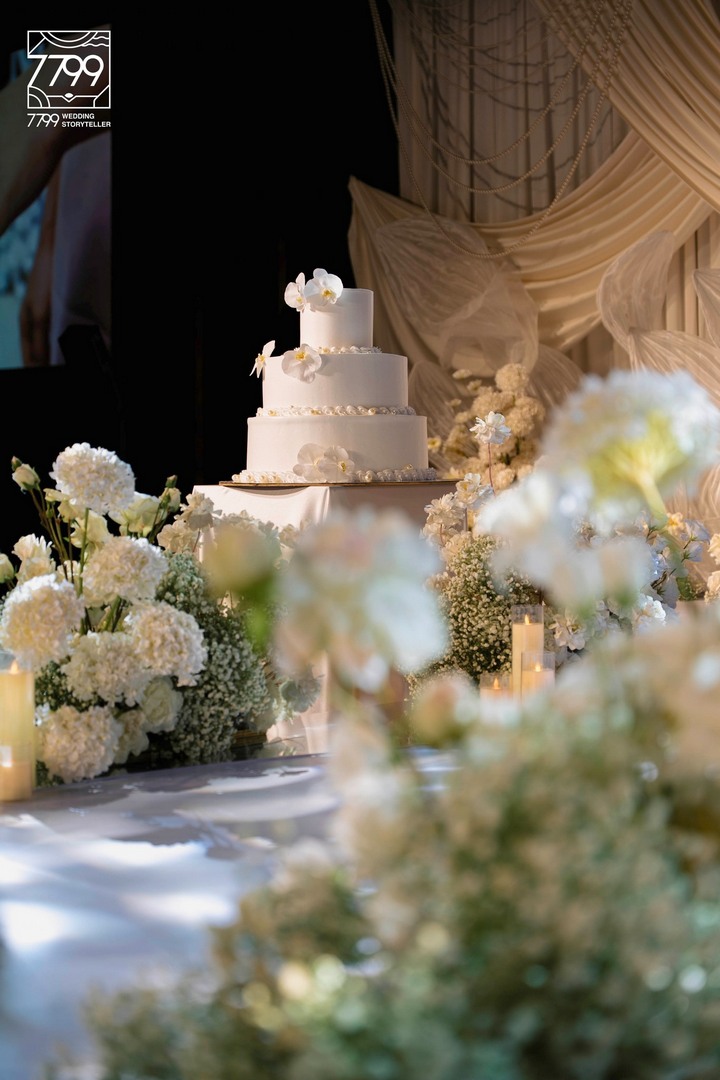 Đường dẫn sân khấu tiệc cưới tráng gương