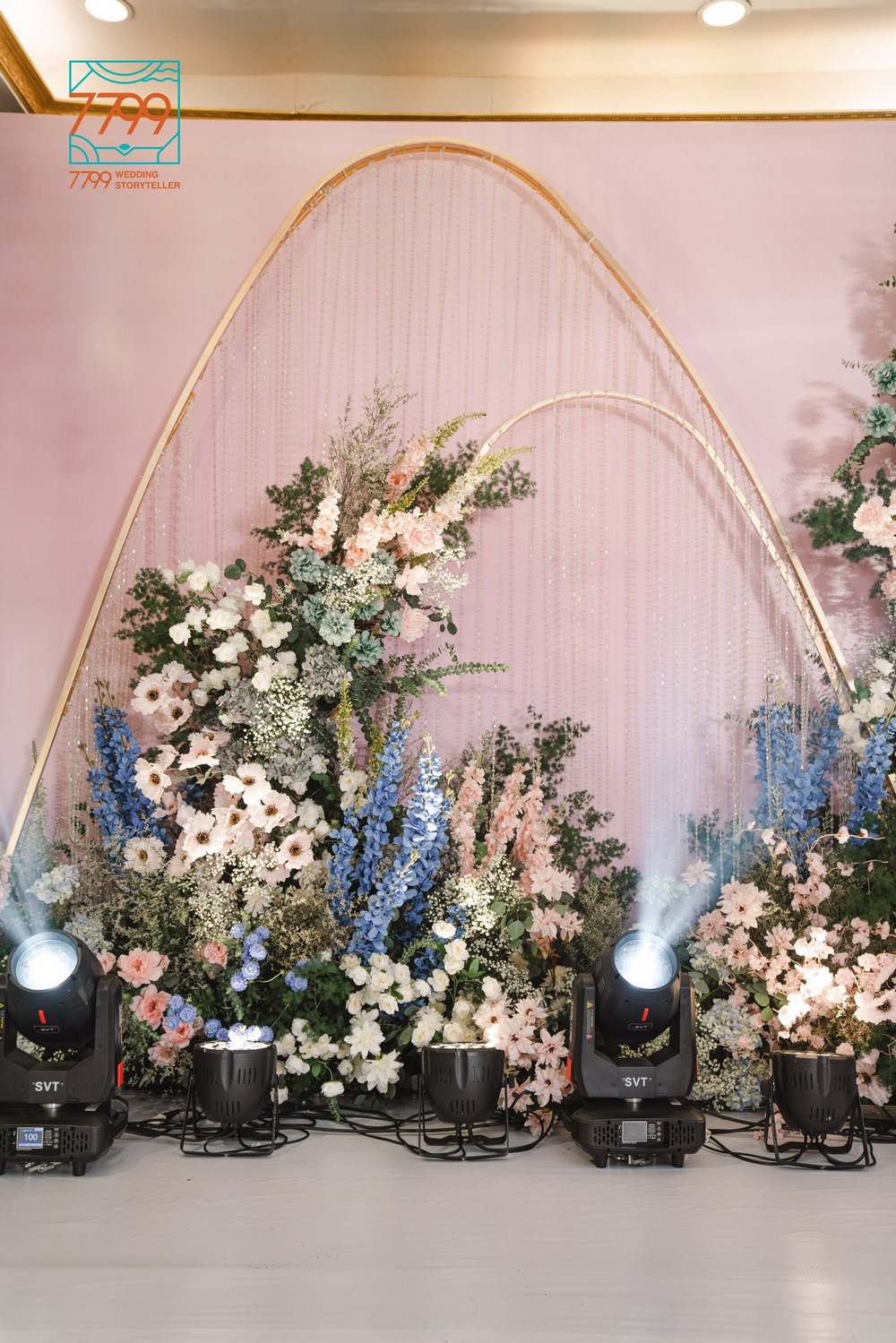 Trang trí tiệc cưới Trống Đồng Palace tone màu Cotton Candy
