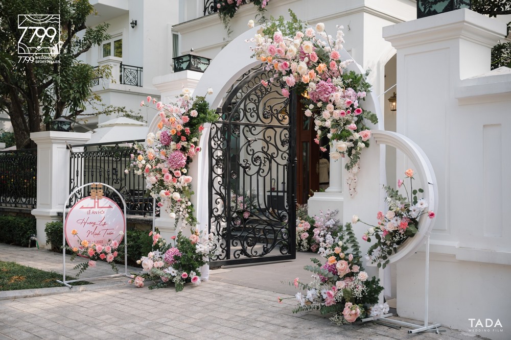 Cổng hoa cưới tone hồng - Trang trí đám cưới