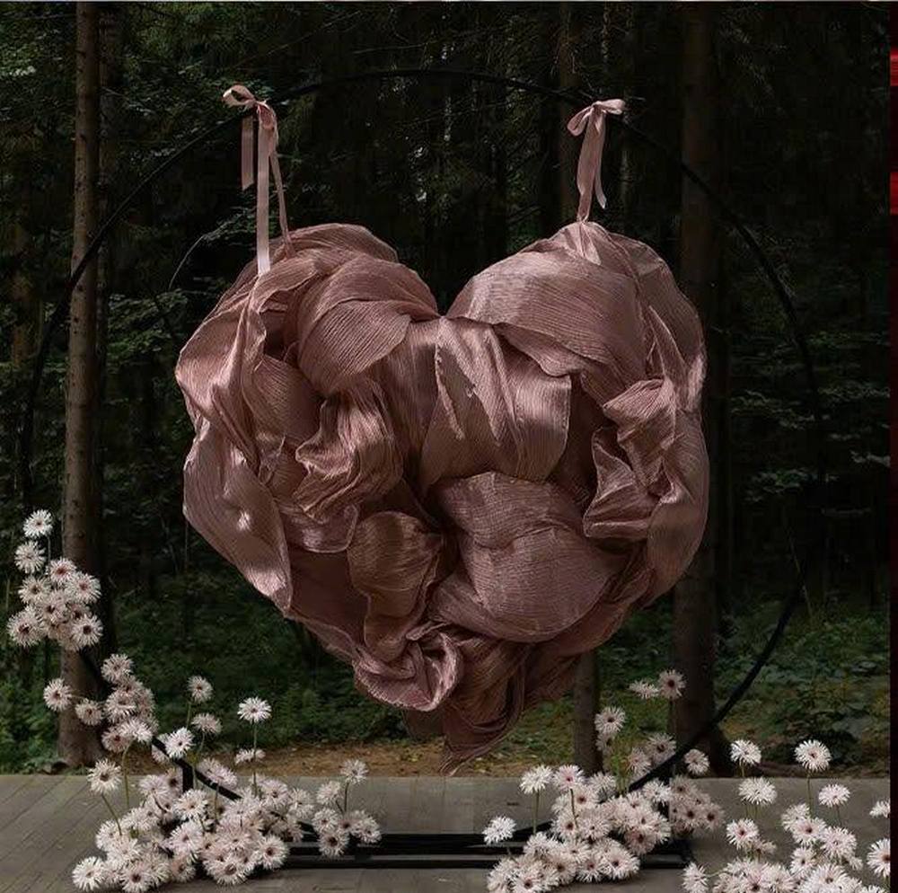 Ưu Điểm Khi Làm Sân Khấu Khối 3D Hình Trái Tim