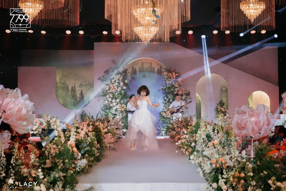 ​​​​​​​Almaz Wedding Fair 2023 - Cá nhân hóa đám cưới trong mơ